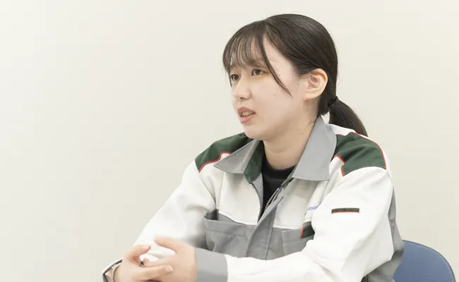 INTERVIEW 02
